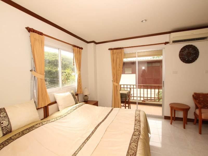 Hua Hin White Villa Hotel